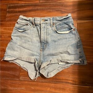 Abercrombie & Fitch Curve Love High Rise Mom Shorts Women’s Size 25 (0) Light